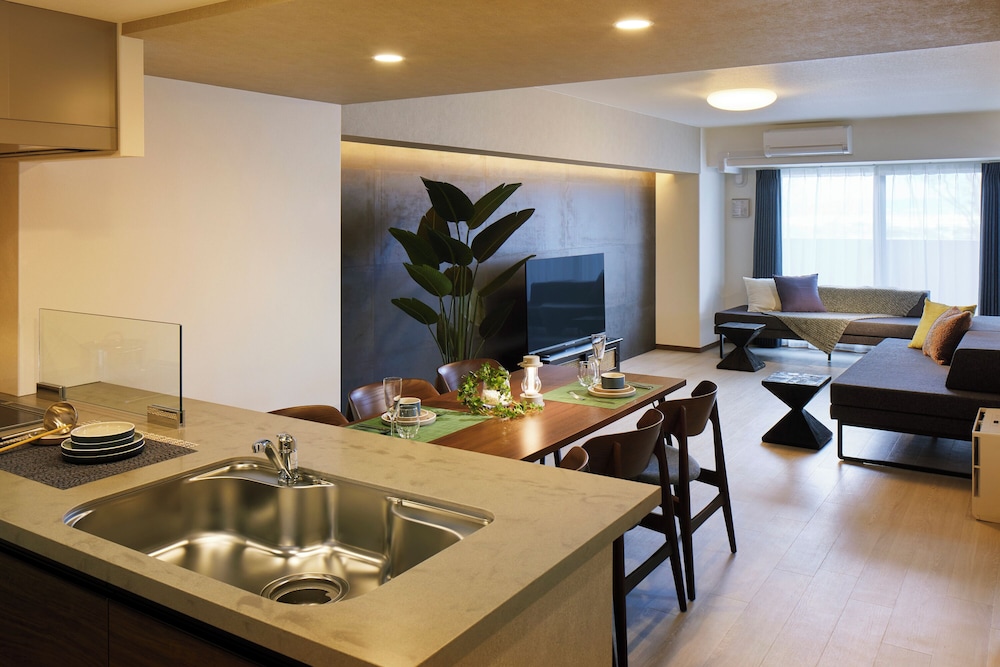 プレミアム アパートメント 2 ベッドルーム サウナ 客室2 | Minn 北広島 Station East