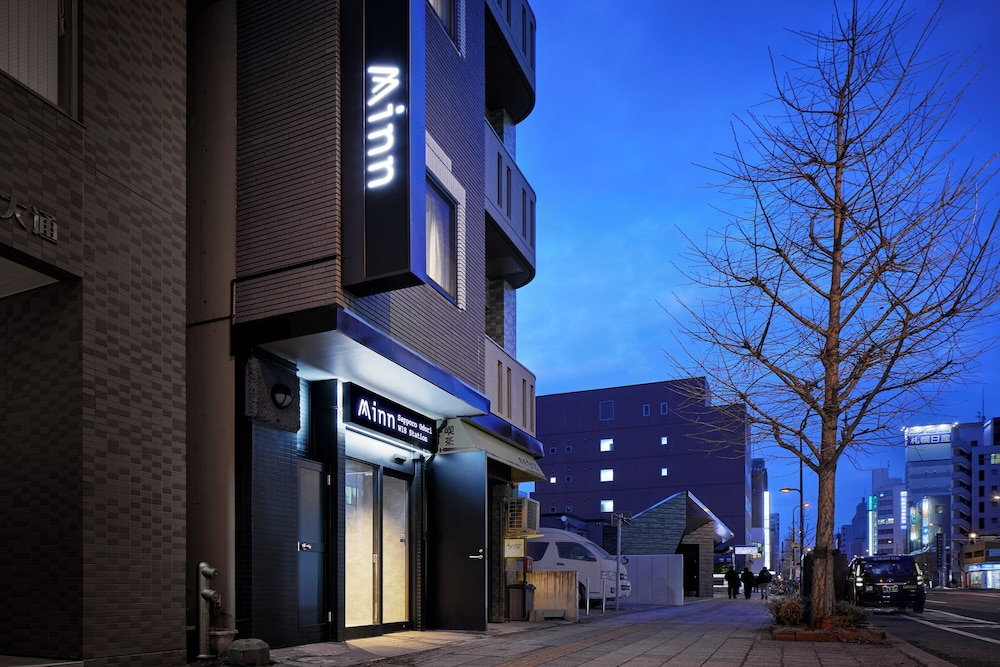 Minn 札幌大通 西18 Station