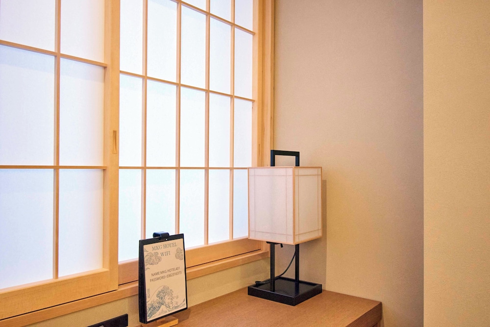 コンフォート トリプルルーム リビング エリア0 | MKG HOTEL Asakusa