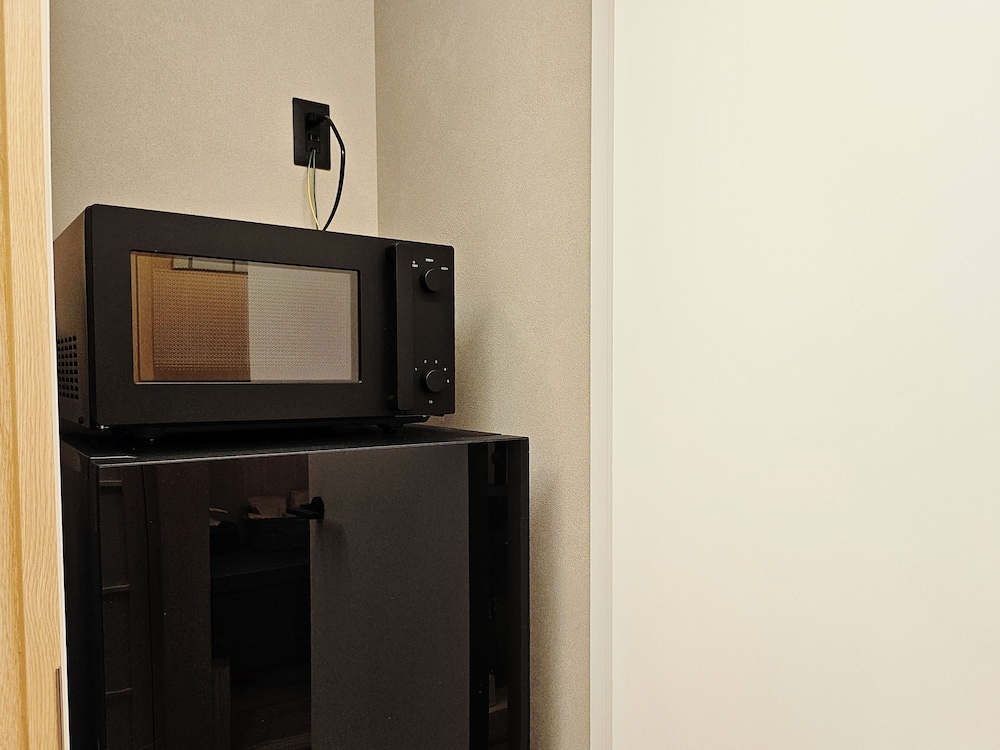 スーペリア 4 人部屋 専用キッチン1 | MKG HOTEL Asakusa