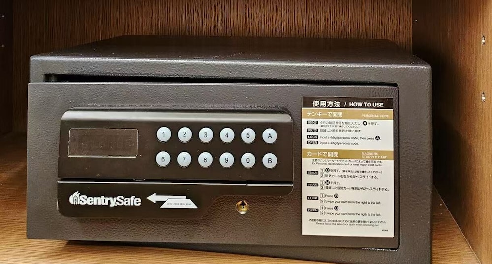 コンフォート トリプルルーム 客室14 | MKG HOTEL Asakusa