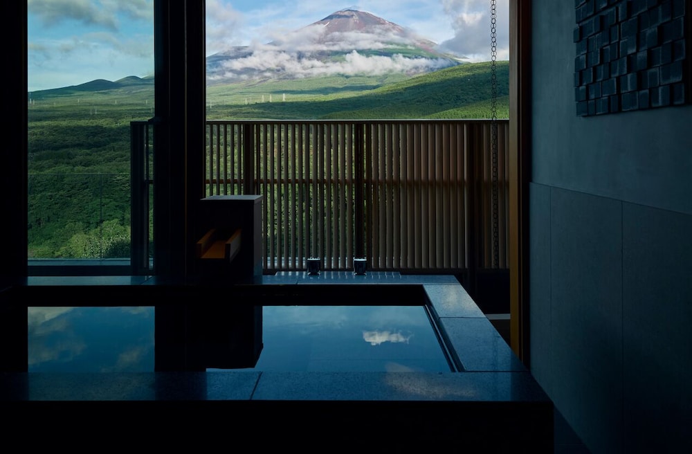 ルーフトップ貴賓室「花」,お部屋食 禁煙 バスルーム0 | GORA KADAN FUJI