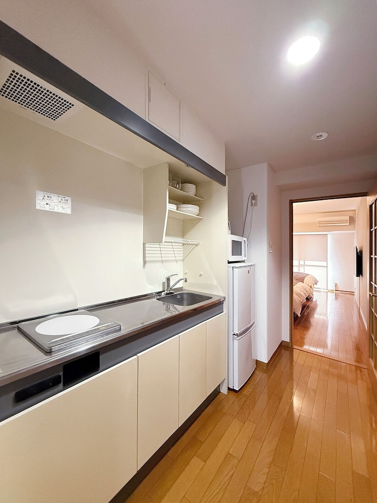 コンフォート アパートメント バルコニー 専用キッチン0 | Grandeur Hamamoto 303