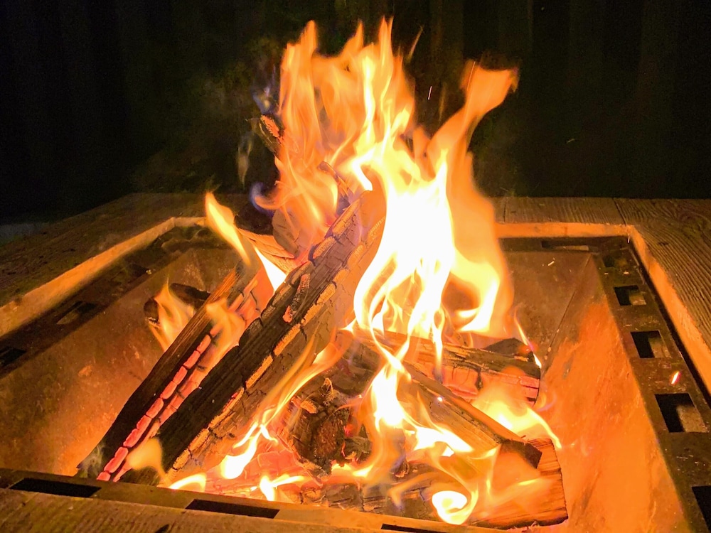 ベーシック ツインルーム ダブルベッド 2 台 禁煙 マウンテンビュー テラス / パティオ6 | 奏の森リゾート　フォレストグランピング