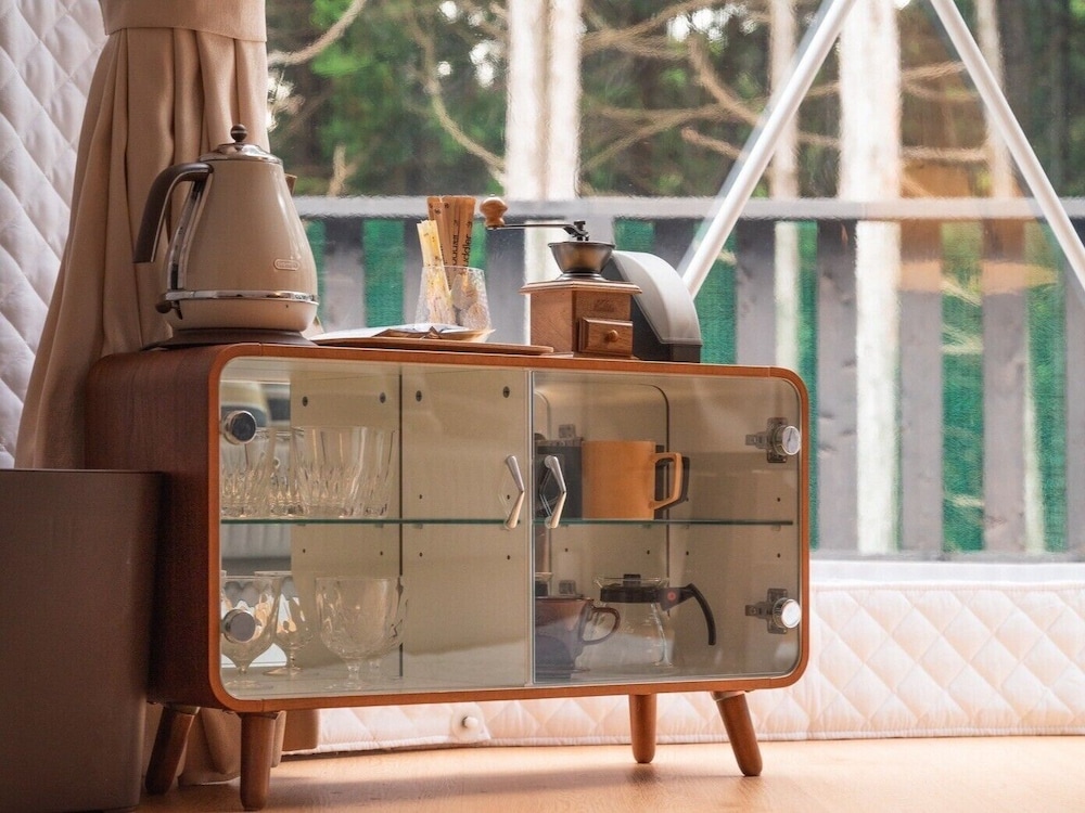 コンフォート ツインルーム 禁煙 マウンテンビュー コーヒー / コーヒーメーカー1 | 奏の森リゾート　フォレストグランピング