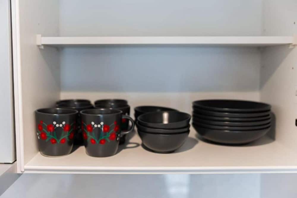 スーペリア アパートメント シティビュー 客室内のダイニングエリア0 | SAIEI HOTEL