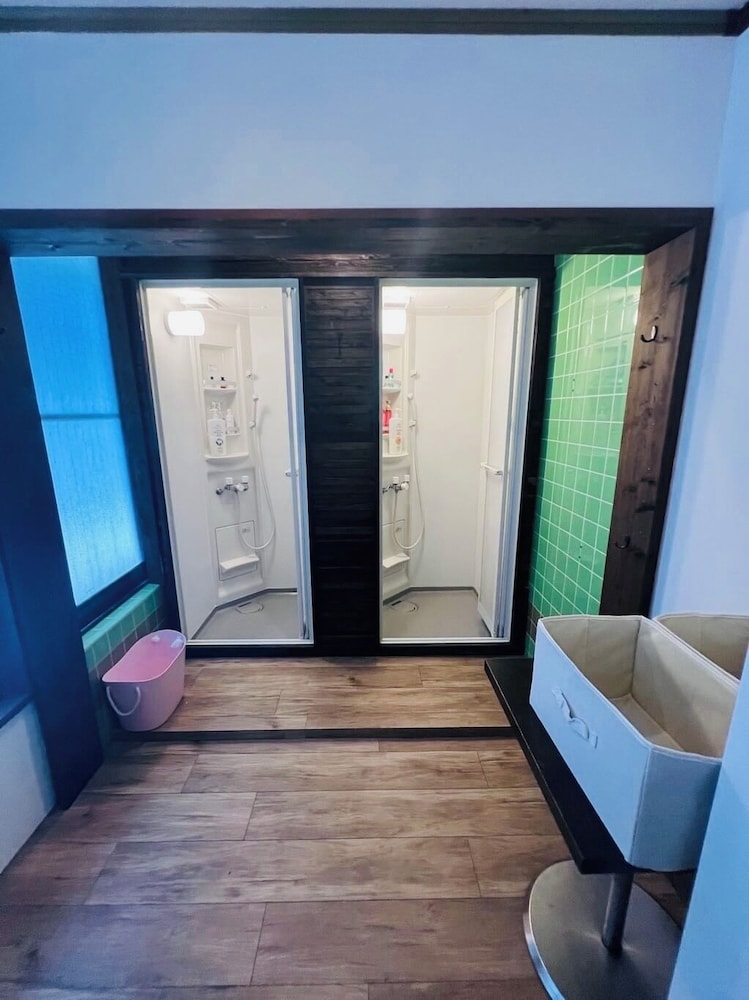 ベーシック ツインルーム パークビュー バスルーム0 | ドライブイン一宮