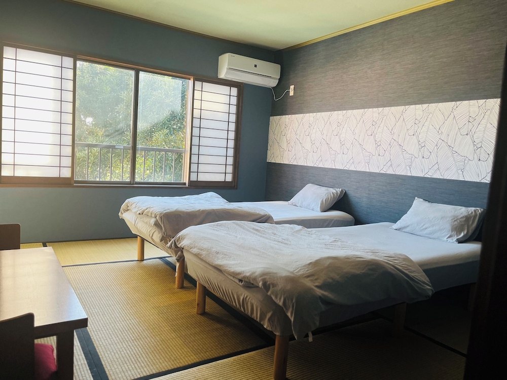 ベーシック ツインルーム パークビュー 客室10 | ドライブイン一宮