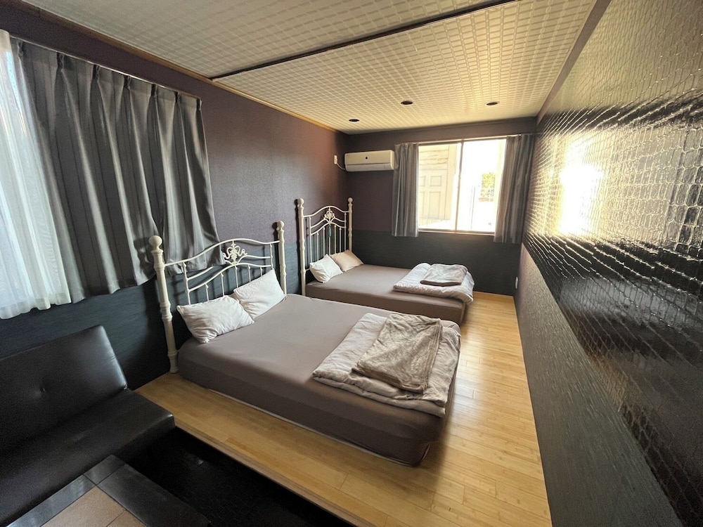 ファミリー アパートメント パークビュー 客室9 | ドライブイン一宮