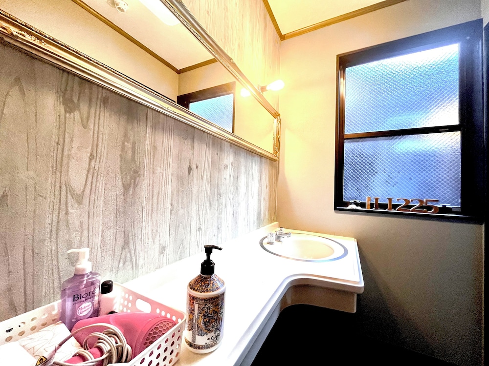 ファミリー アパートメント パークビュー 客室3 | ドライブイン一宮