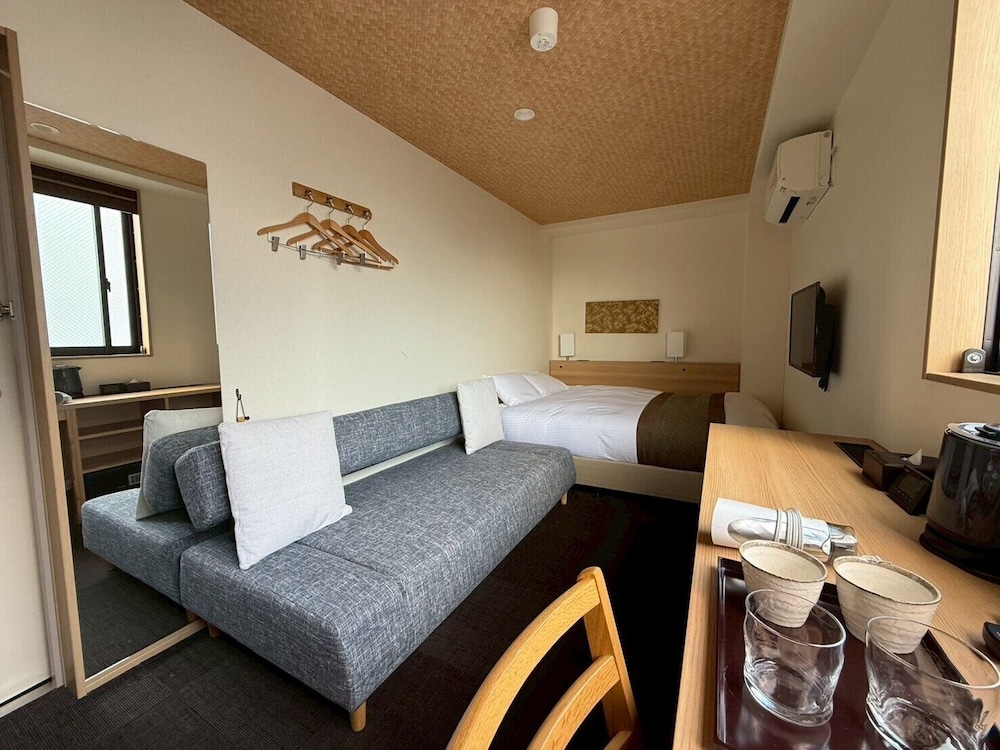 ベーシック 4 人部屋 客室6 | エクセレントホテル