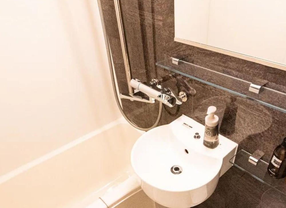 ベーシック ツインルーム バスルーム0 | エクセレントホテル