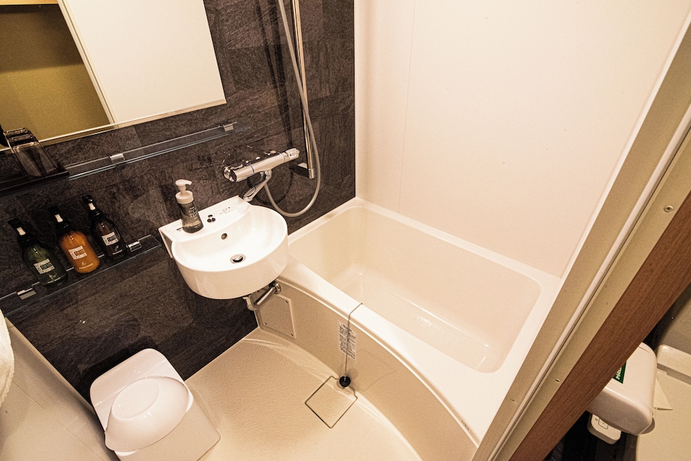 ベーシック ツインルーム バスルーム3 | エクセレントホテル
