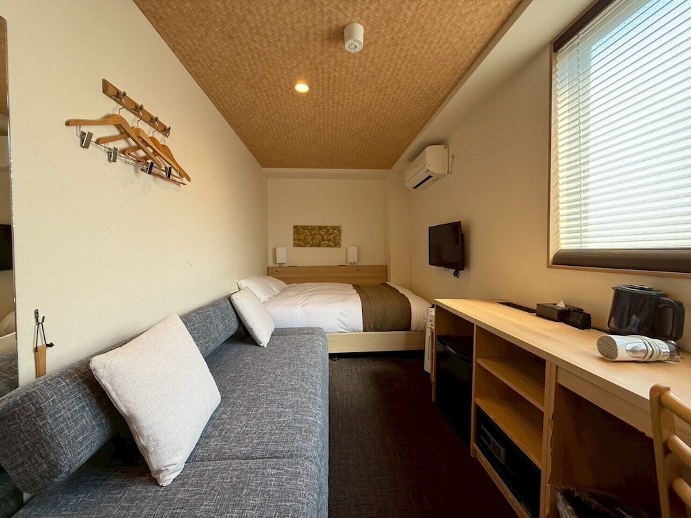 ベーシック 4 人部屋 客室13 | エクセレントホテル