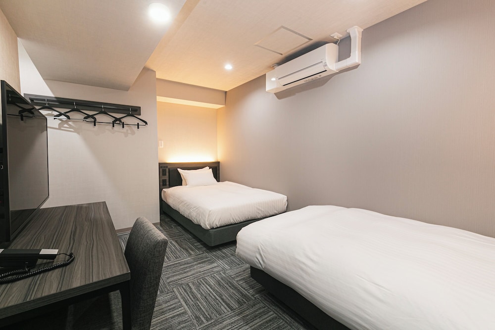 ツインルーム | HOTEL NOIR(ホテルノイル)鹿児島中央駅