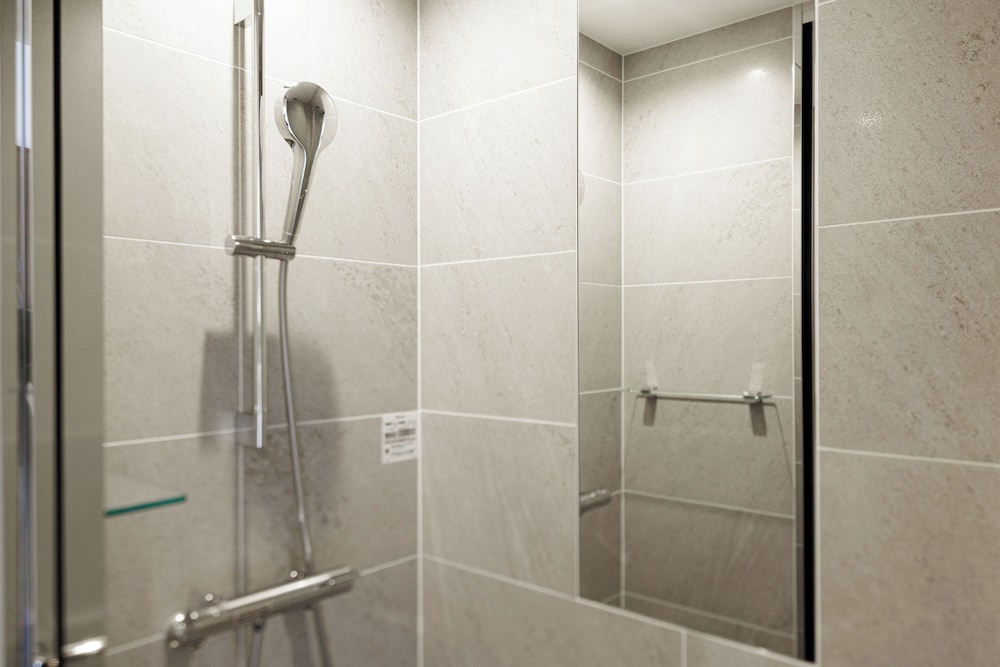 スーペリア ツインルーム バスルーム1 | ホテルアマネク飛騨高山