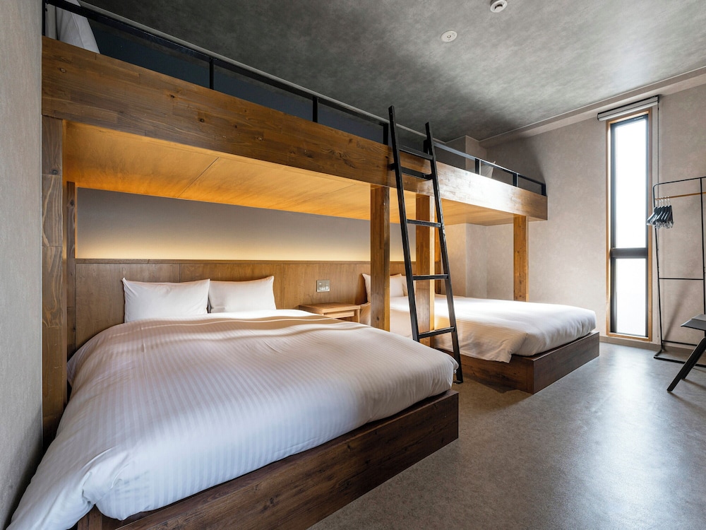 プライベートサウナ・ジャグジー付き スイートルーム 禁煙 客室0 | レイサー沖縄那覇美栄橋