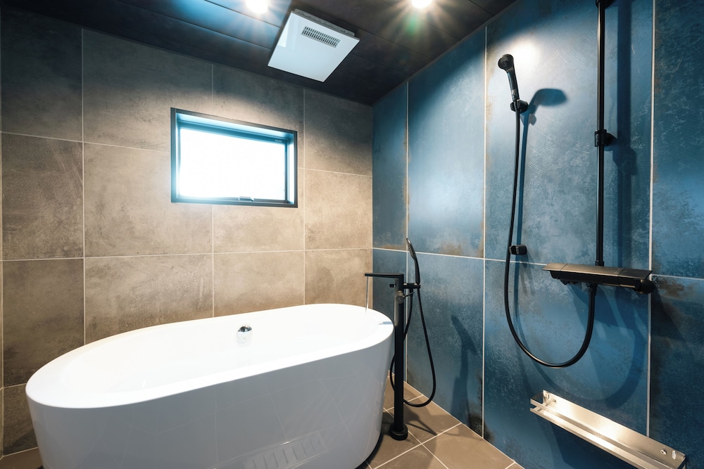 WATER 禁煙 バスルーム1 | GOKAN KOTOHIRA