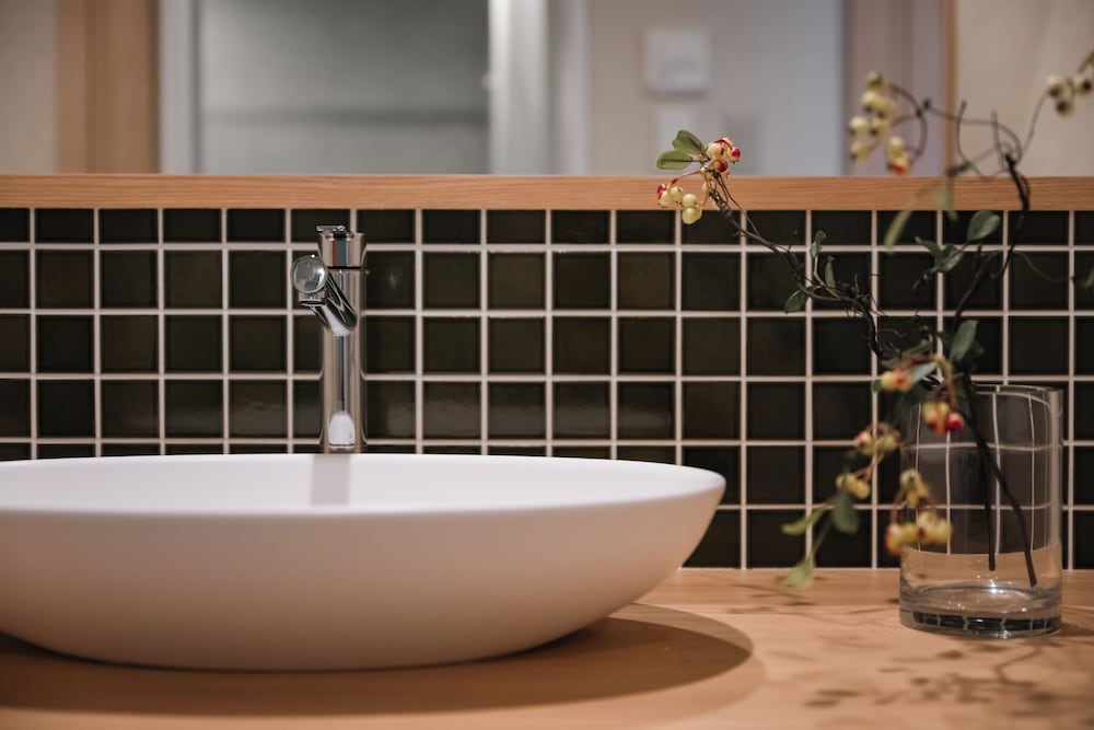 METAL 禁煙 バスルーム0 | GOKAN KOTOHIRA