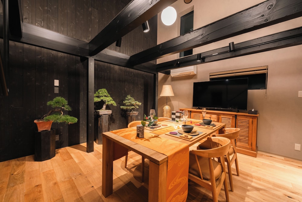 WOOD 禁煙 客室1 | GOKAN KOTOHIRA