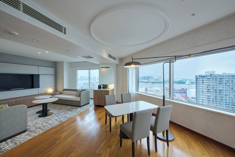 スイート 1 ベッドルーム ベイビュー コーナー | ANAホリデイ・イン東京ベイ by IHG