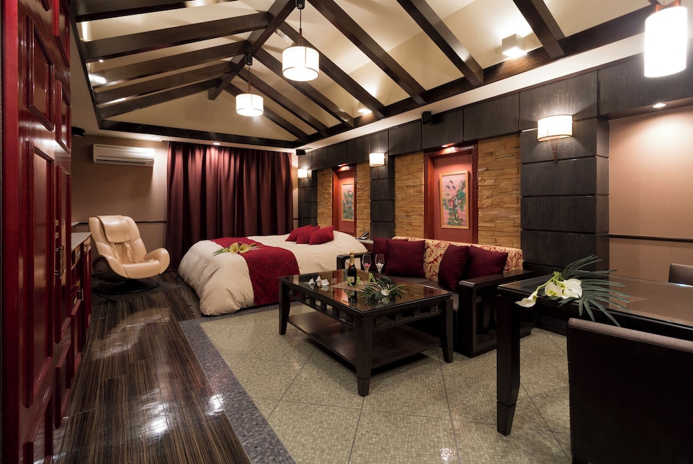 デラックス ダブルルーム 客室3 | ホテルベノアリゾート