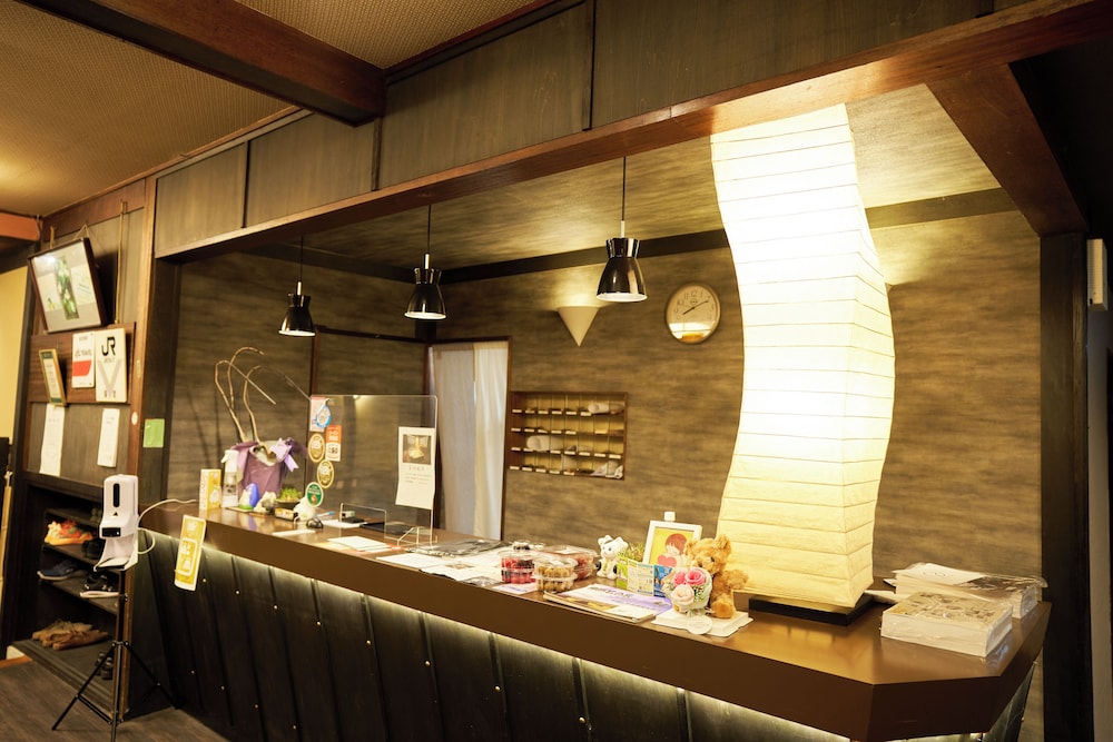 フロント1 | ほたるとかじかの宿 旅館 九重 フロント1 | ほたるとかじかの宿 旅館 九重