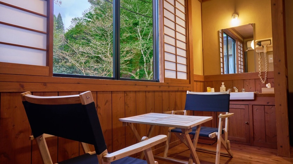 スタンダード ツインルーム 禁煙 客室1 | ほたるとかじかの宿　旅館　九重