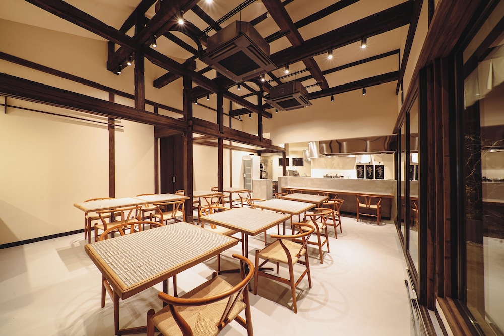 レストラン1 | HAPPOYA (八方屋) レストラン1 | HAPPOYA (八方屋)