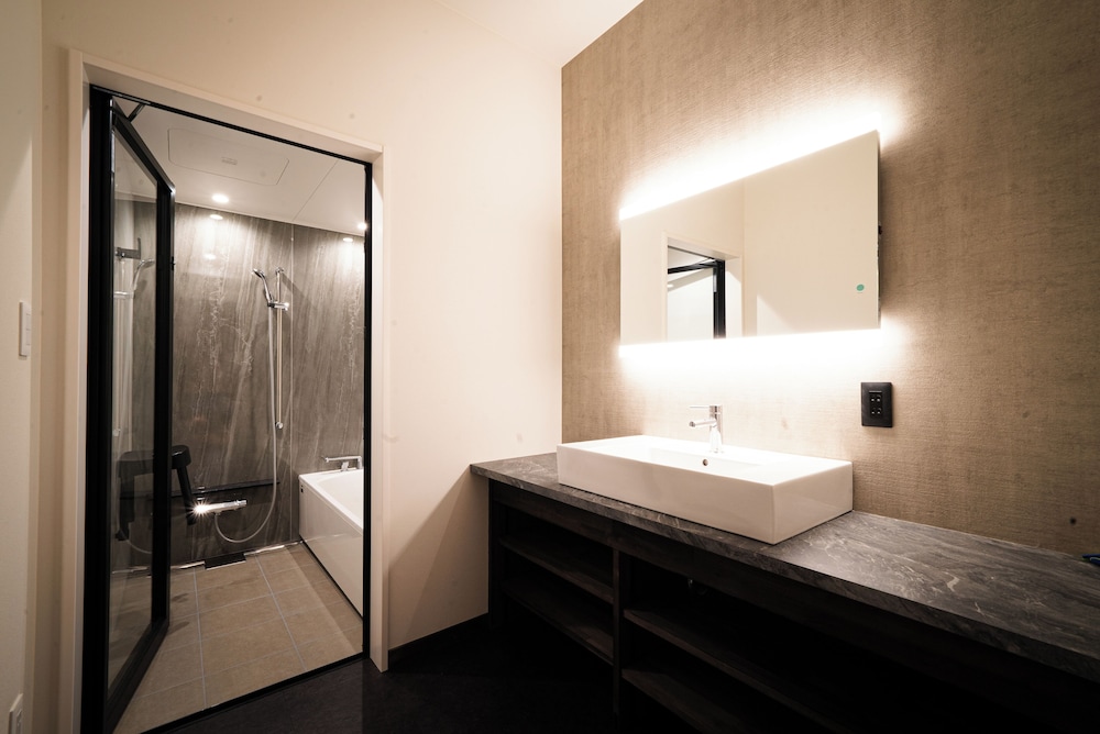 ツインルーム バスルーム0 | HAPPOYA (八方屋)