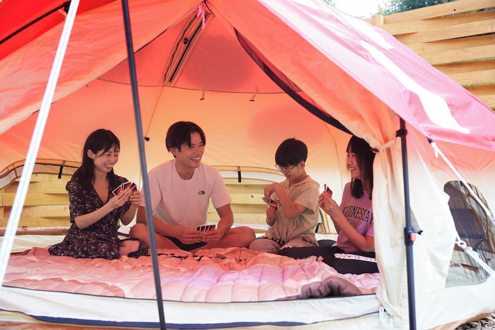昴-Subaru 最大10名(室内6名、屋外テント泊:4名)テント貸し出し有料 テラス / パティオ6 | IZA GLAMPING 千早赤阪村