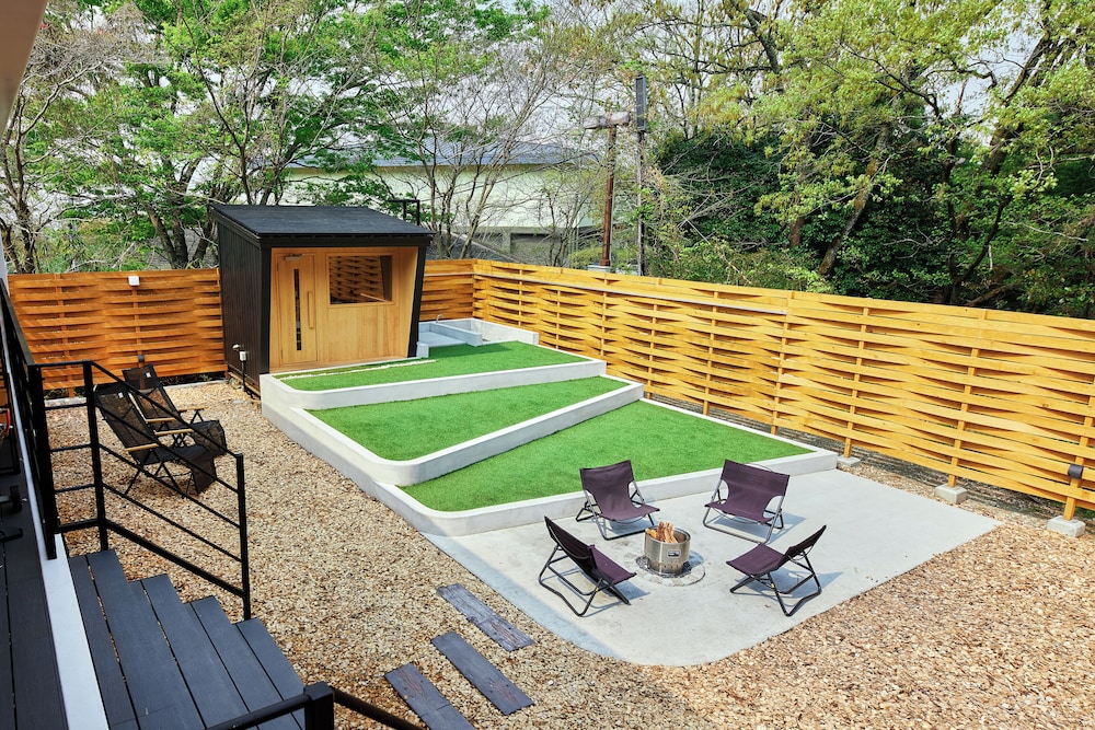 昴-Subaru 最大10名(室内6名、屋外テント泊:4名)テント貸し出し有料 テラス / パティオ0 | IZA GLAMPING 千早赤阪村