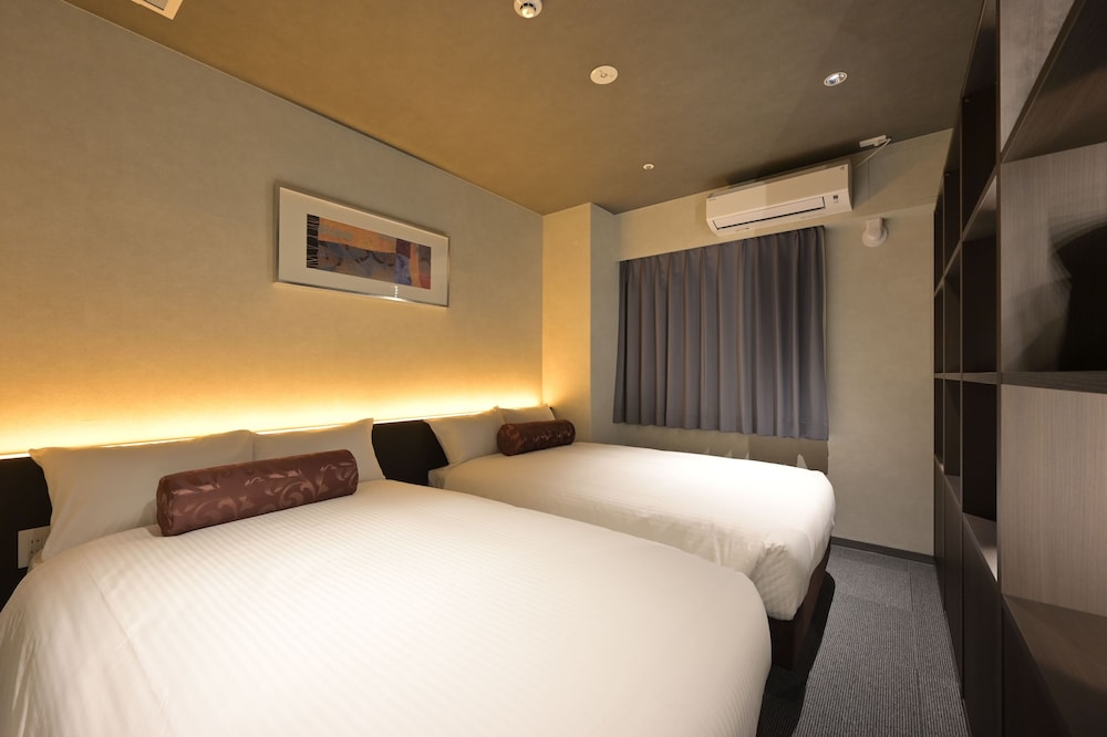 ラグジュアリー ツインルーム 客室2 | ホテルザセブン熊本