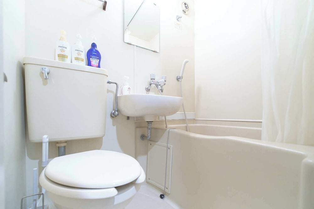 アパートメント バスルーム1 | さくら代々木 by Tranova