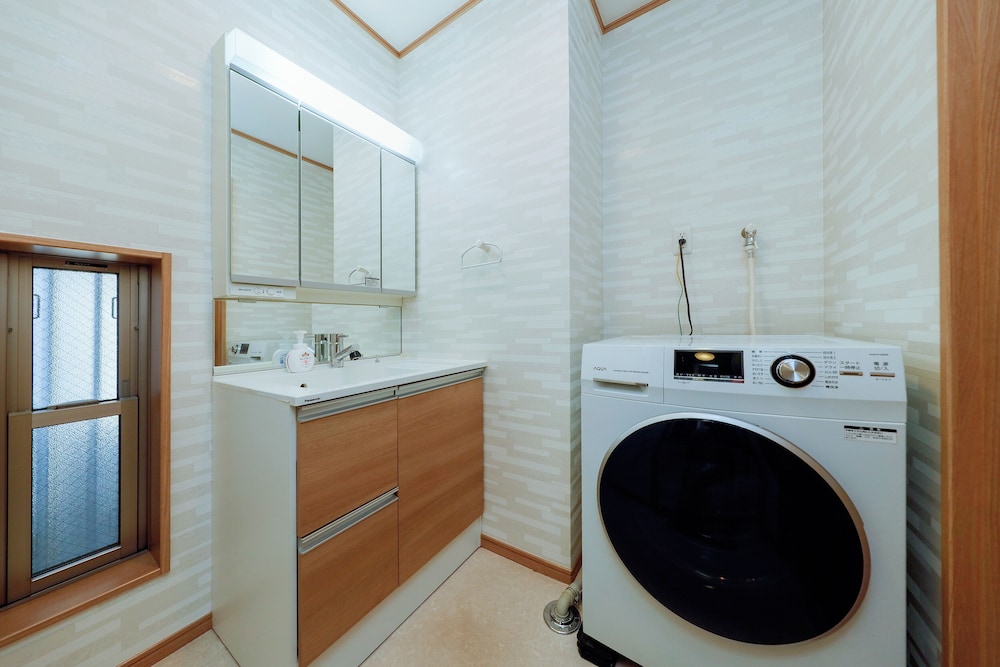 1F(7p) 禁煙 バスルーム0 | ドミール世田谷 by Tranova