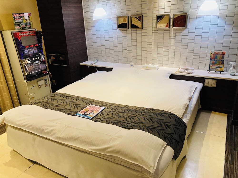 ベーシック ダブルルーム 客室3 | ホテル パレ ド フルー - 大人限定