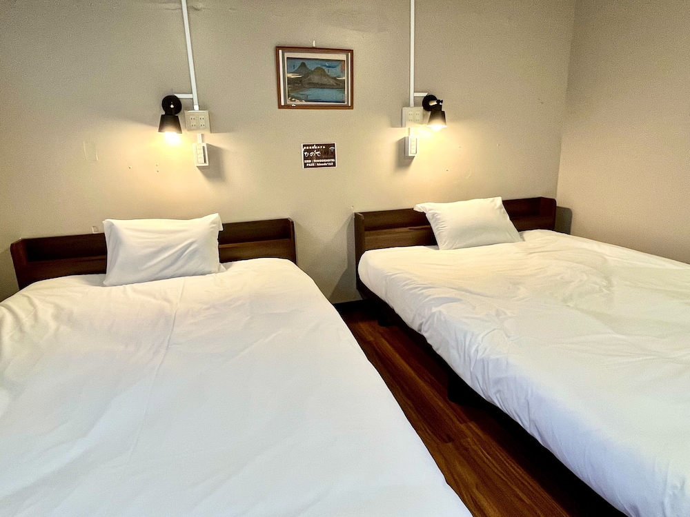 コンフォート 4 人部屋 客室1 | 日の出神楽坂駅前ホテル