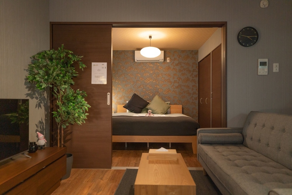 客室1 | YS メゾン 302