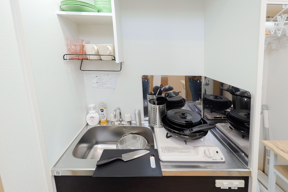 B(2p) 禁煙 専用キッチン2 | Zenith shinjuku 檜 by Tranova