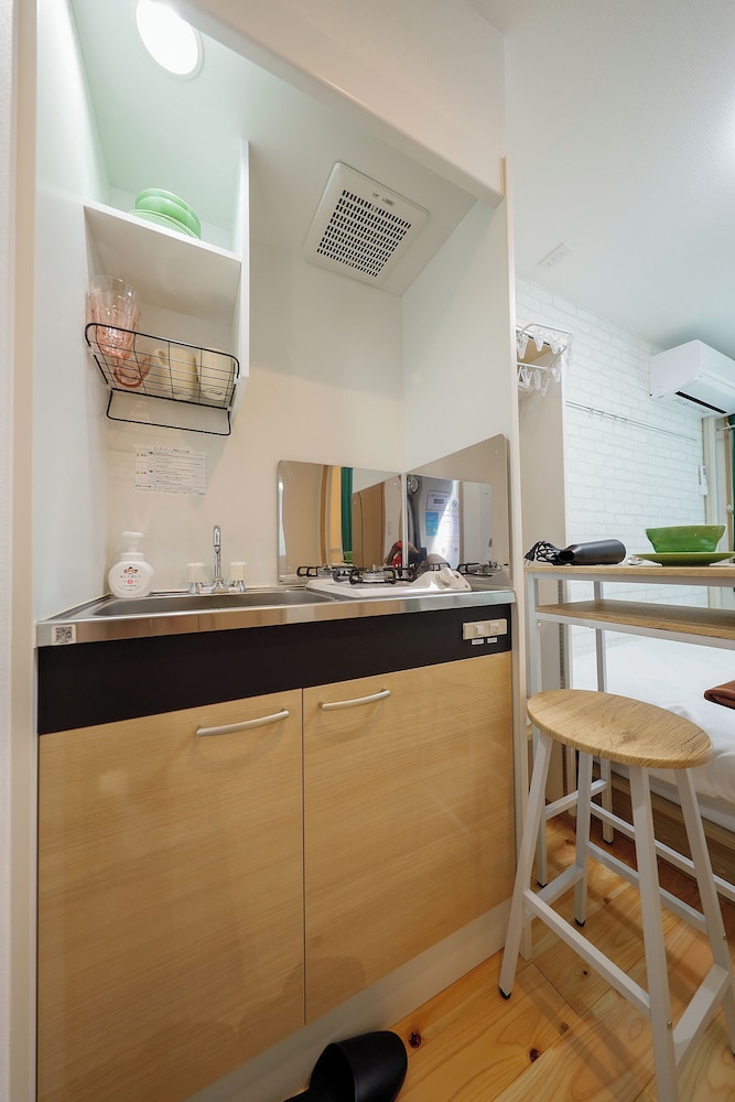 B(2p) 禁煙 専用キッチン0 | Zenith shinjuku 檜 by Tranova