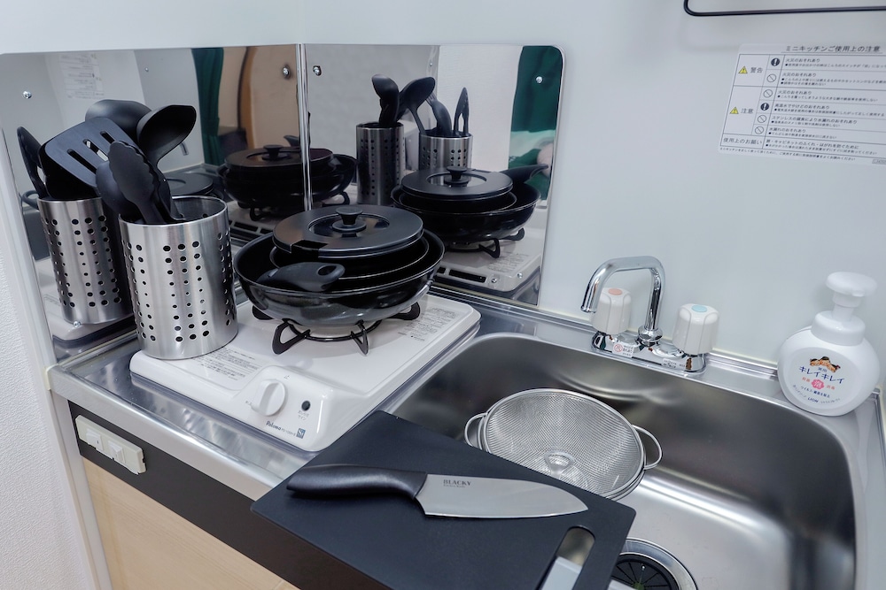 C(2p) 禁煙 専用キッチン4 | Zenith shinjuku 檜 by Tranova