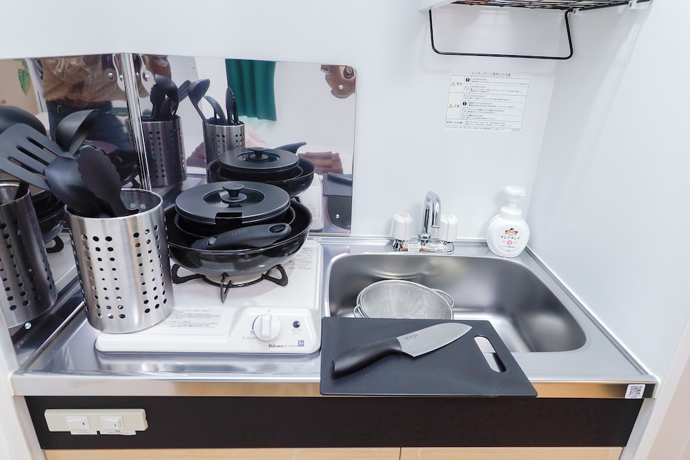 C(2p) 禁煙 専用キッチン0 | Zenith shinjuku 檜 by Tranova