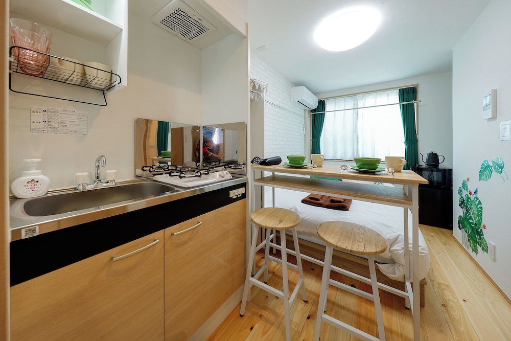B(2p) 禁煙 専用キッチン1 | Zenith shinjuku 檜 by Tranova