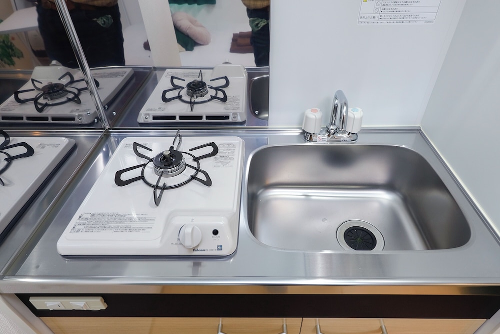 C(2p) 禁煙 専用キッチン6 | Zenith shinjuku 檜 by Tranova