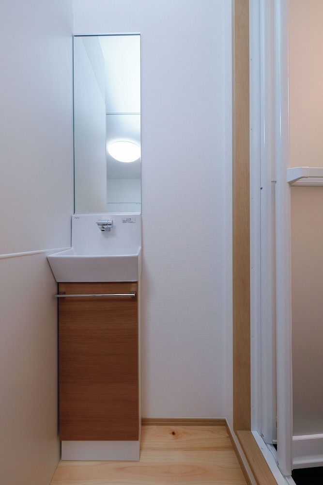 C(2p) 禁煙 バスルーム0 | Zenith shinjuku 檜 by Tranova