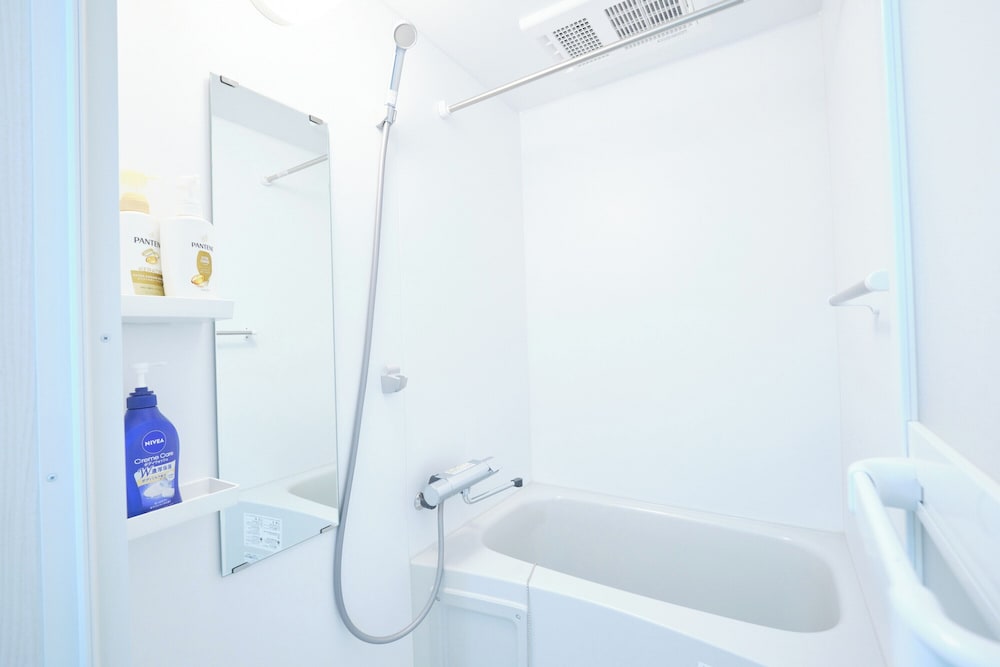 105 禁煙 バスルーム4 | フローラメゾン上落合 by Tranova