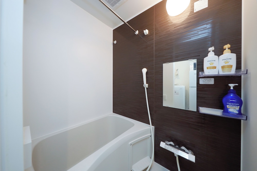 C (2p) バスルーム1 | Zenith Garden TOGOSHI