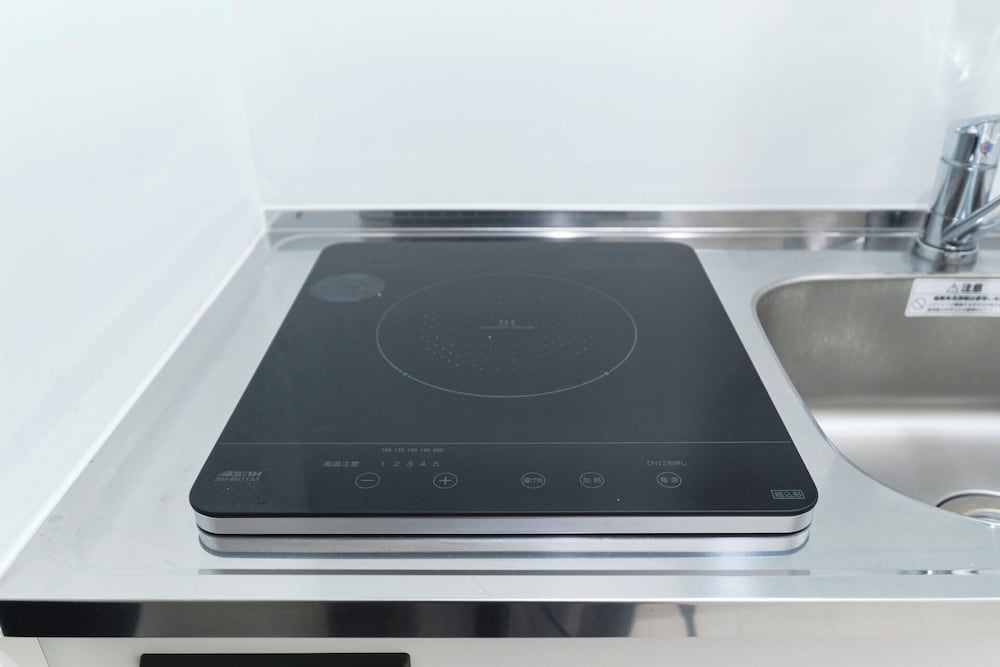 A-1(2p 独立洗面台) 禁煙 専用キッチン1 | Seacrest Nakanobu by Tranova