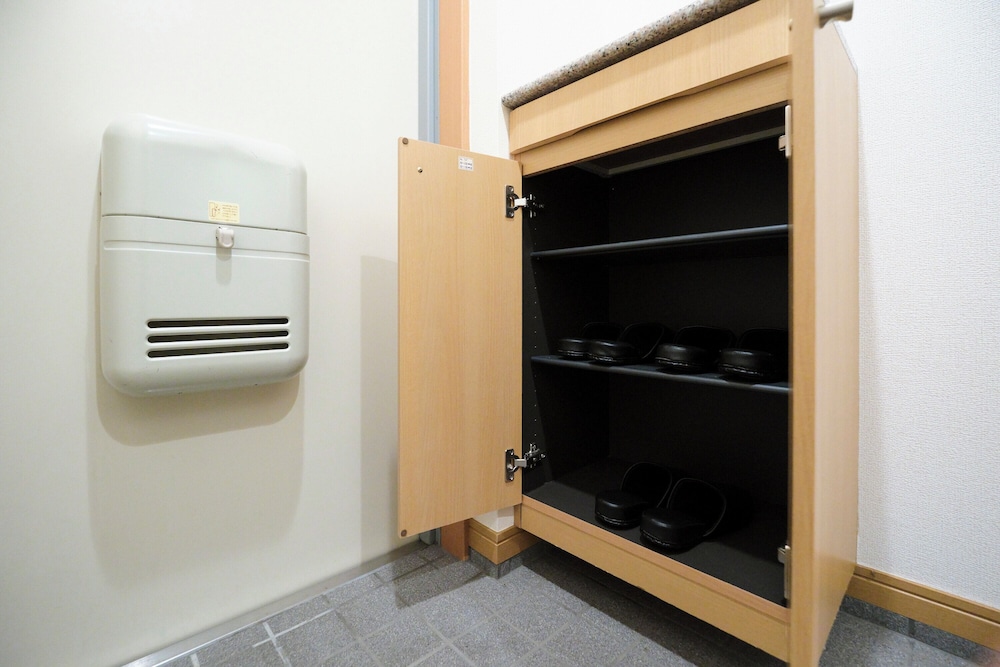 B-1 (3名収容) 禁煙 客室8 | アルバセレッソ