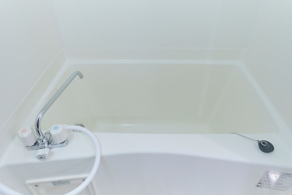 C-1 (2名収容) 禁煙 バスルーム2 | アルバセレッソ